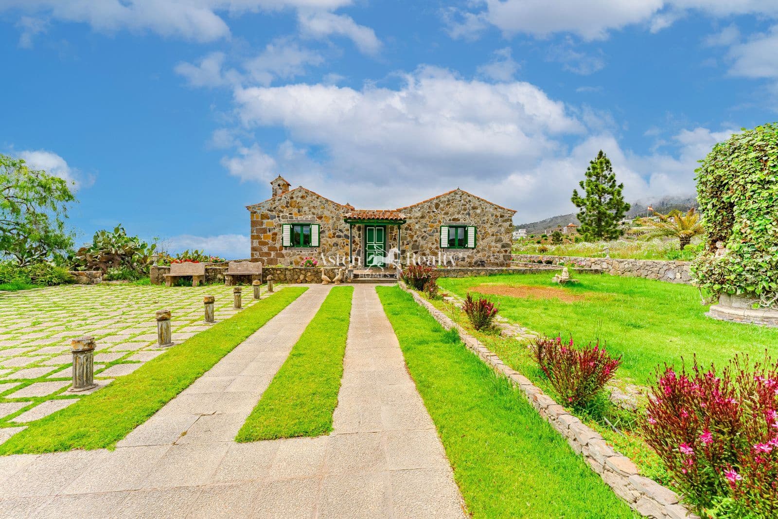 2 soveværelse Villa til salg i Tijoco Alto med garage - € 800.000 (Ref: 8983538)