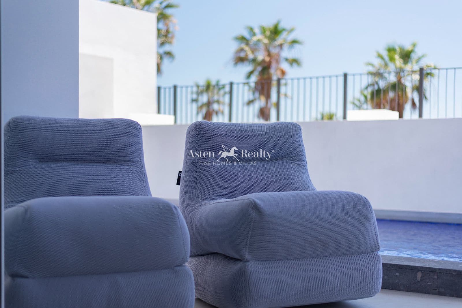 3 bedroom Villa for rent in Costa Adeje with pool garage - € 6,500 (Ref: 8986421)