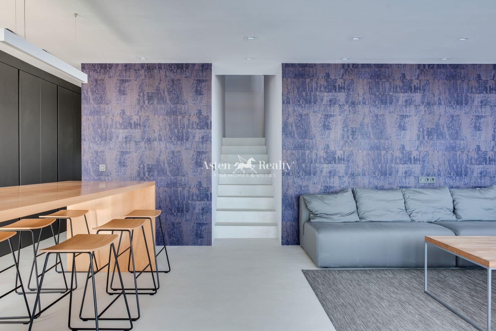 3 bedroom Villa for rent in Costa Adeje with pool garage - € 6,500 (Ref: 8986421)