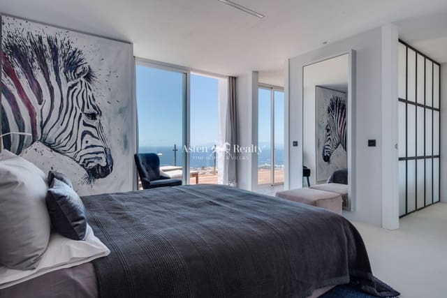 3 makuuhuone Huvila vuokrattavana paikassa San Eugenio Alto, Adeje mukana uima-altaan 
autotalli - 6 500 € (Ref: 8986421)