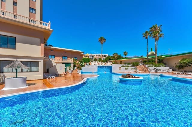 2 chambre Appartement à vendre à Playa Paraiso, Adeje avec piscine - 350 000 € (Ref: 8992836)