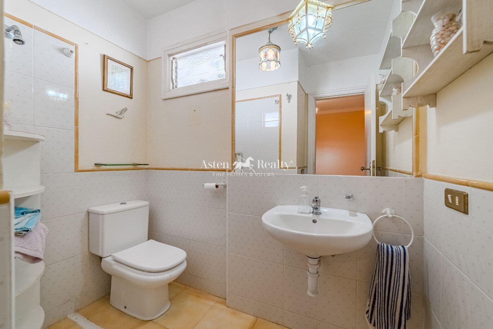 6 soveværelse Villa til salg i San Cristobal de La Laguna med garage - € 680.000 (Ref: 8998443)