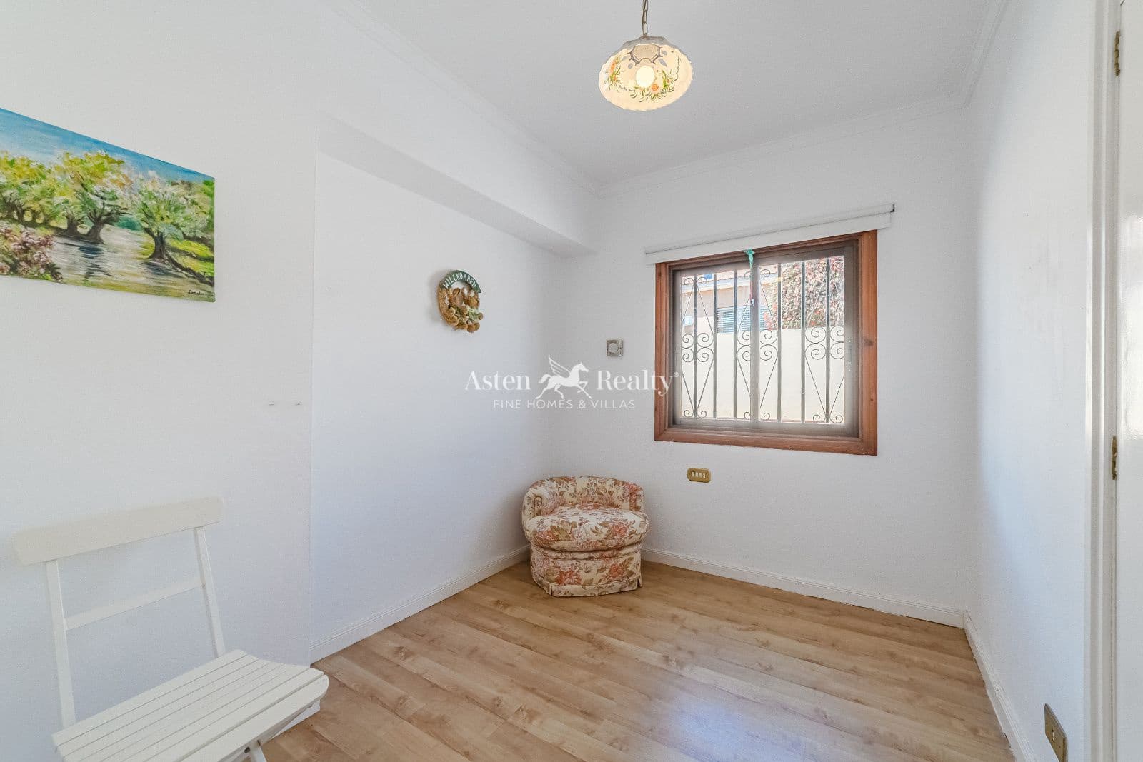 6 soveværelse Villa til salg i San Cristobal de La Laguna med garage - € 680.000 (Ref: 8998443)