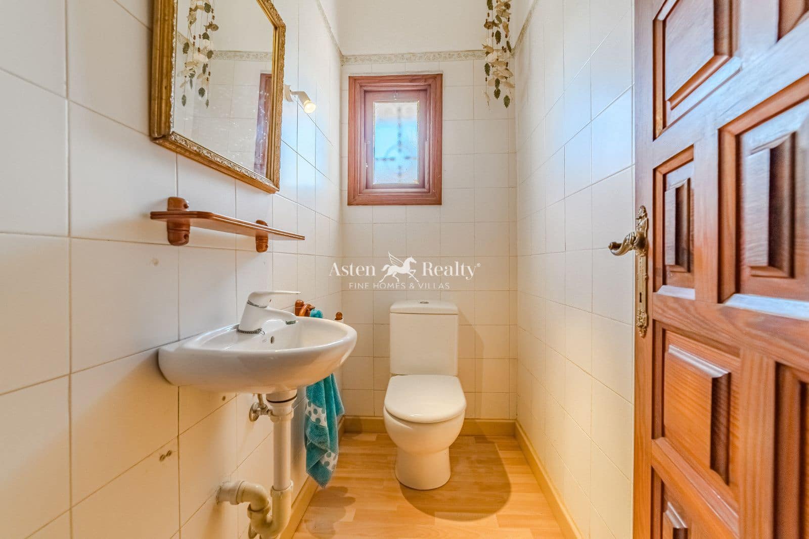 6 soveværelse Villa til salg i San Cristobal de La Laguna med garage - € 680.000 (Ref: 8998443)