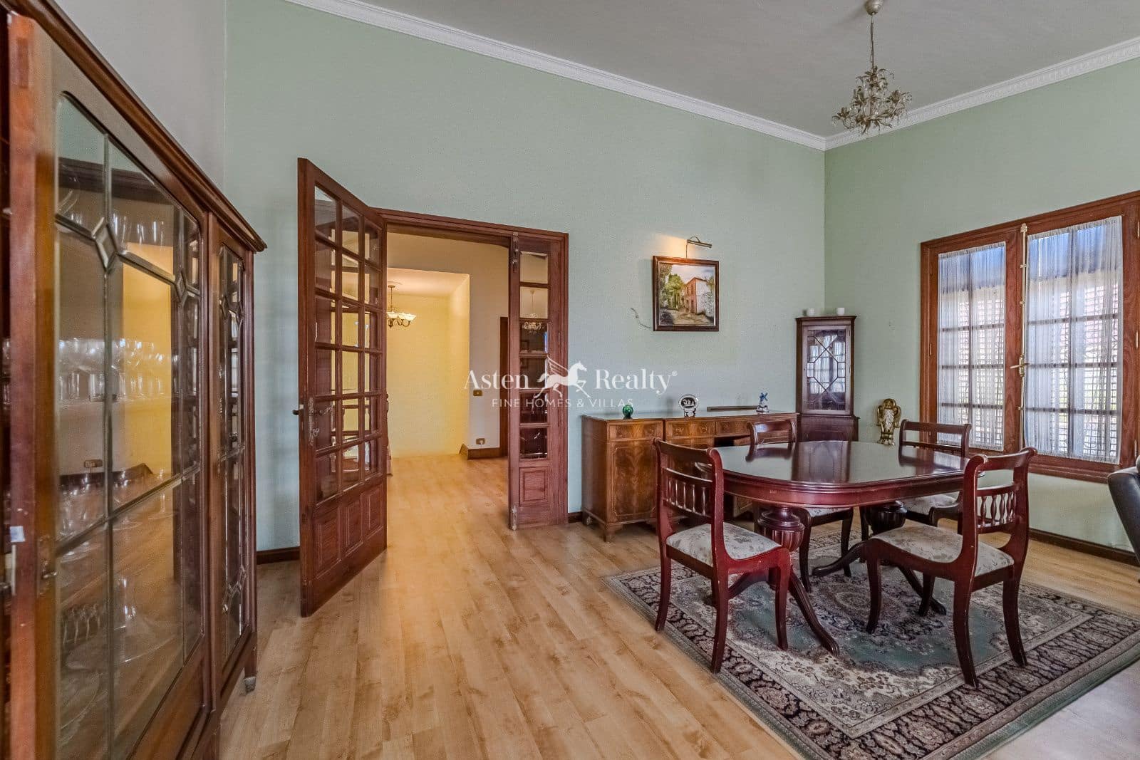 6 soveværelse Villa til salg i San Cristobal de La Laguna med garage - € 680.000 (Ref: 8998443)