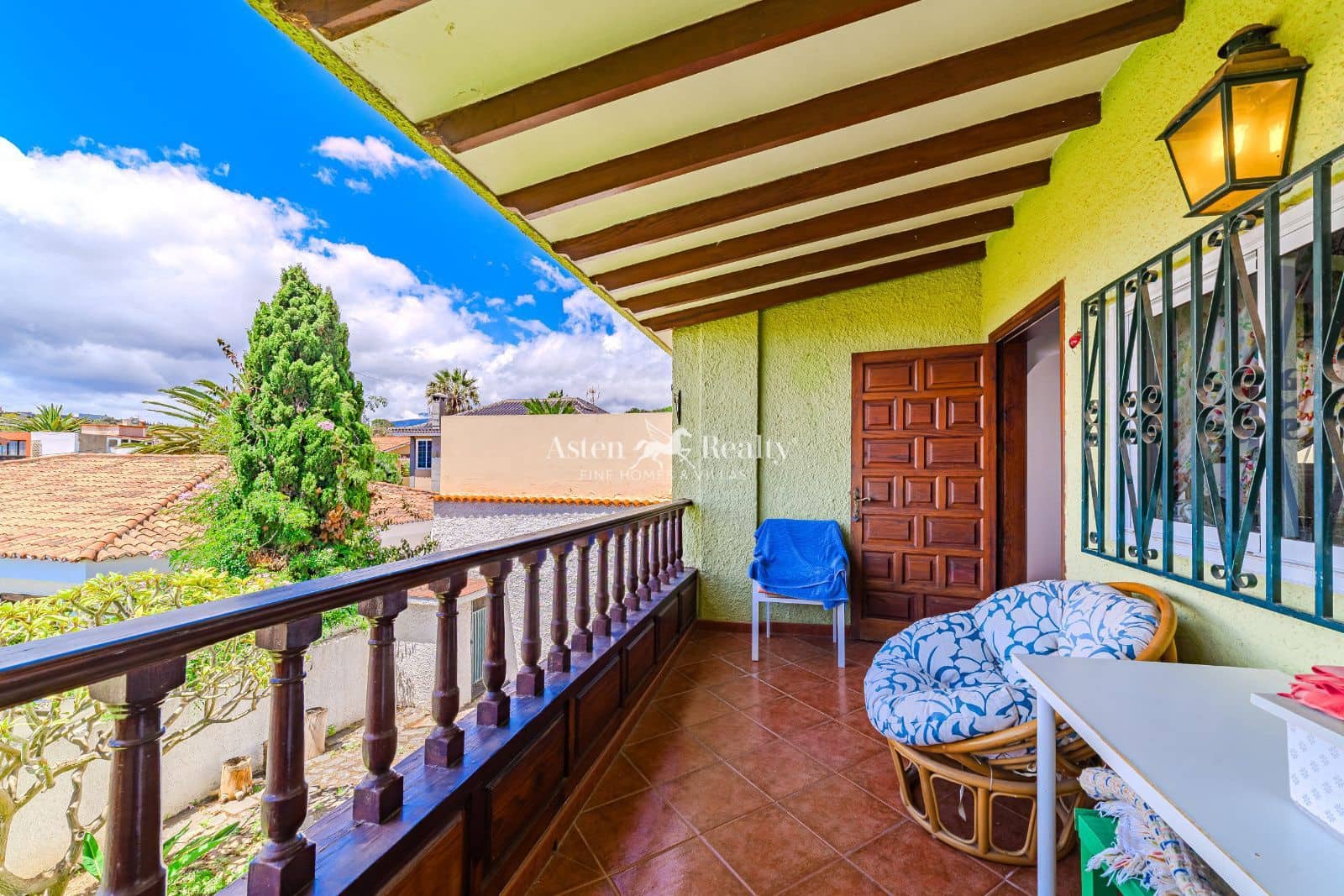 6 soveværelse Villa til salg i San Cristobal de La Laguna med garage - € 680.000 (Ref: 8998443)