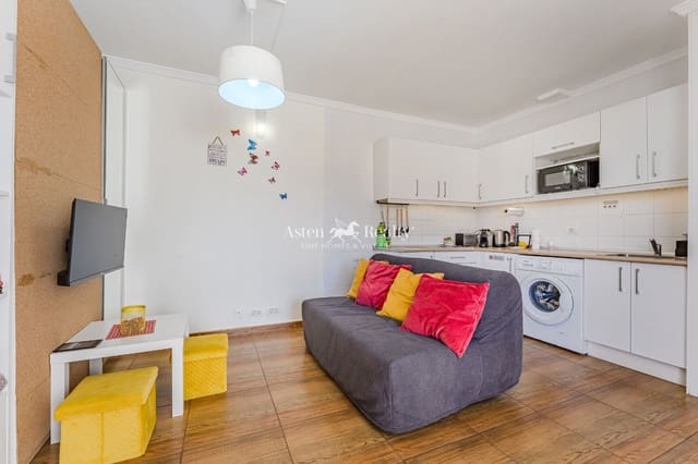 1 soveværelse Lejlighed til salg i Costa del Silencio, Arona med swimmingpool - € 180.000 (Ref: 9006712)