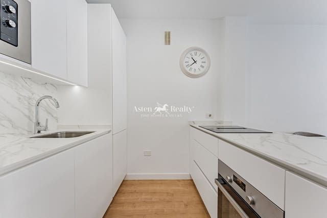 3 makuuhuone Kattohuoneisto myytävänä paikassa Palm-Mar, Arona mukana uima-altaan 
autotalli - 450 000 € (Ref: 9010438)