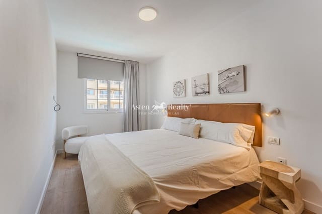 3 makuuhuone Kattohuoneisto myytävänä paikassa Palm-Mar, Arona mukana uima-altaan 
autotalli - 450 000 € (Ref: 9010438)