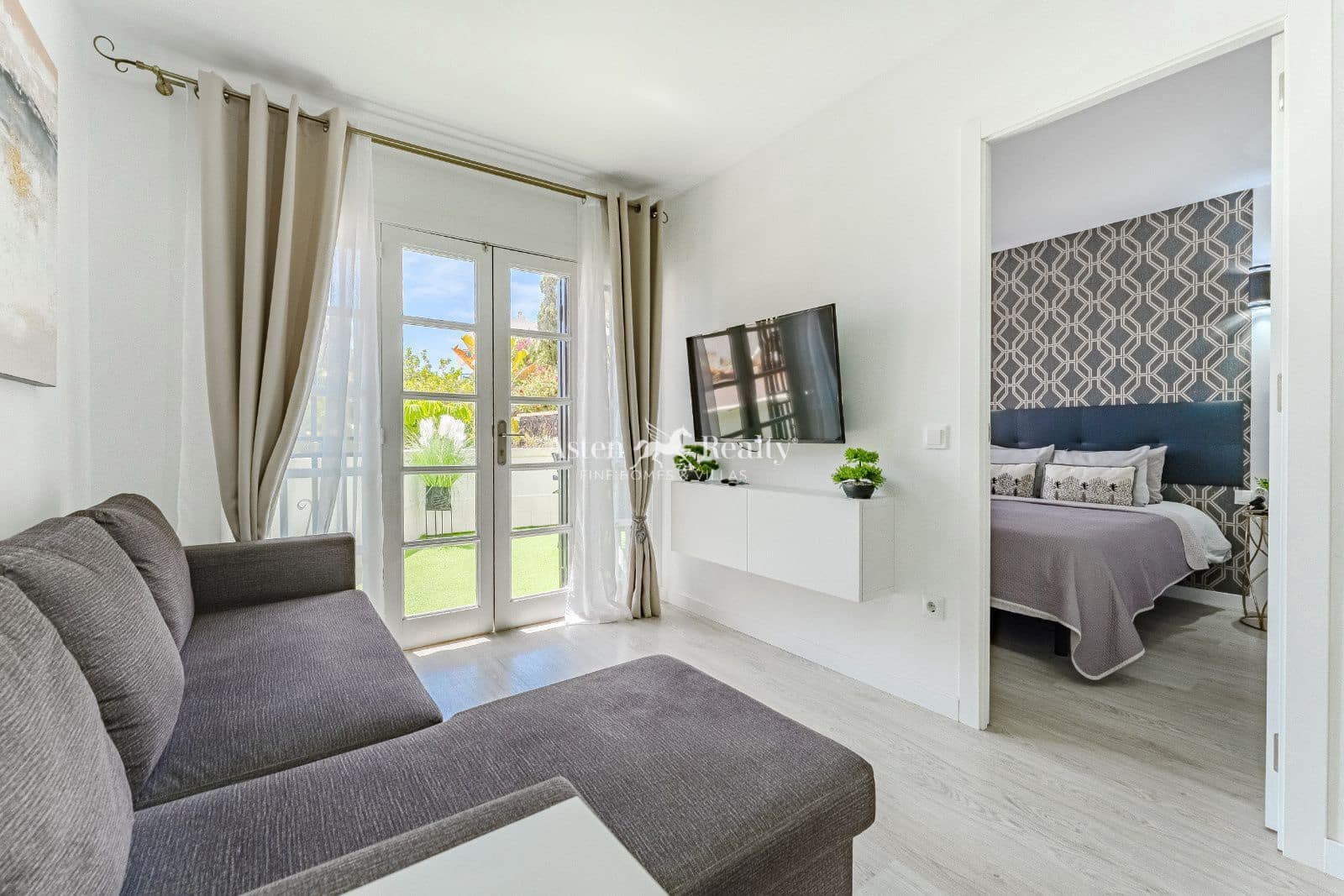 1 soveværelse Lejlighed til salg i Costa Adeje med swimmingpool garage - € 289.000 (Ref: 9016688)