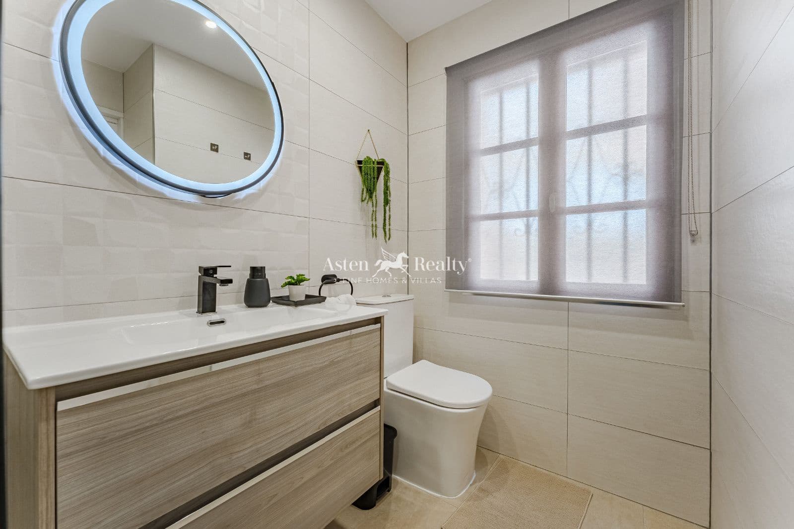 1 soveværelse Lejlighed til salg i Costa Adeje med swimmingpool garage - € 289.000 (Ref: 9016688)