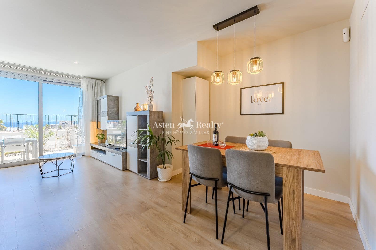 2 soveværelse Lejlighed til salg i Abades med swimmingpool garage - € 349.000 (Ref: 9016689)