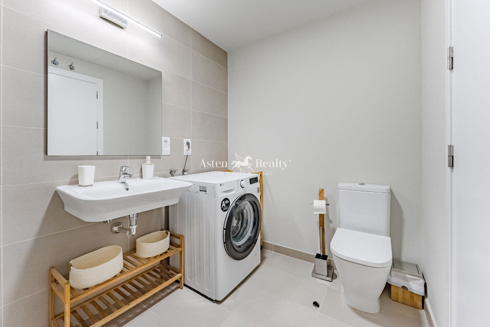 2 soveværelse Lejlighed til salg i Abades med swimmingpool garage - € 349.000 (Ref: 9016689)