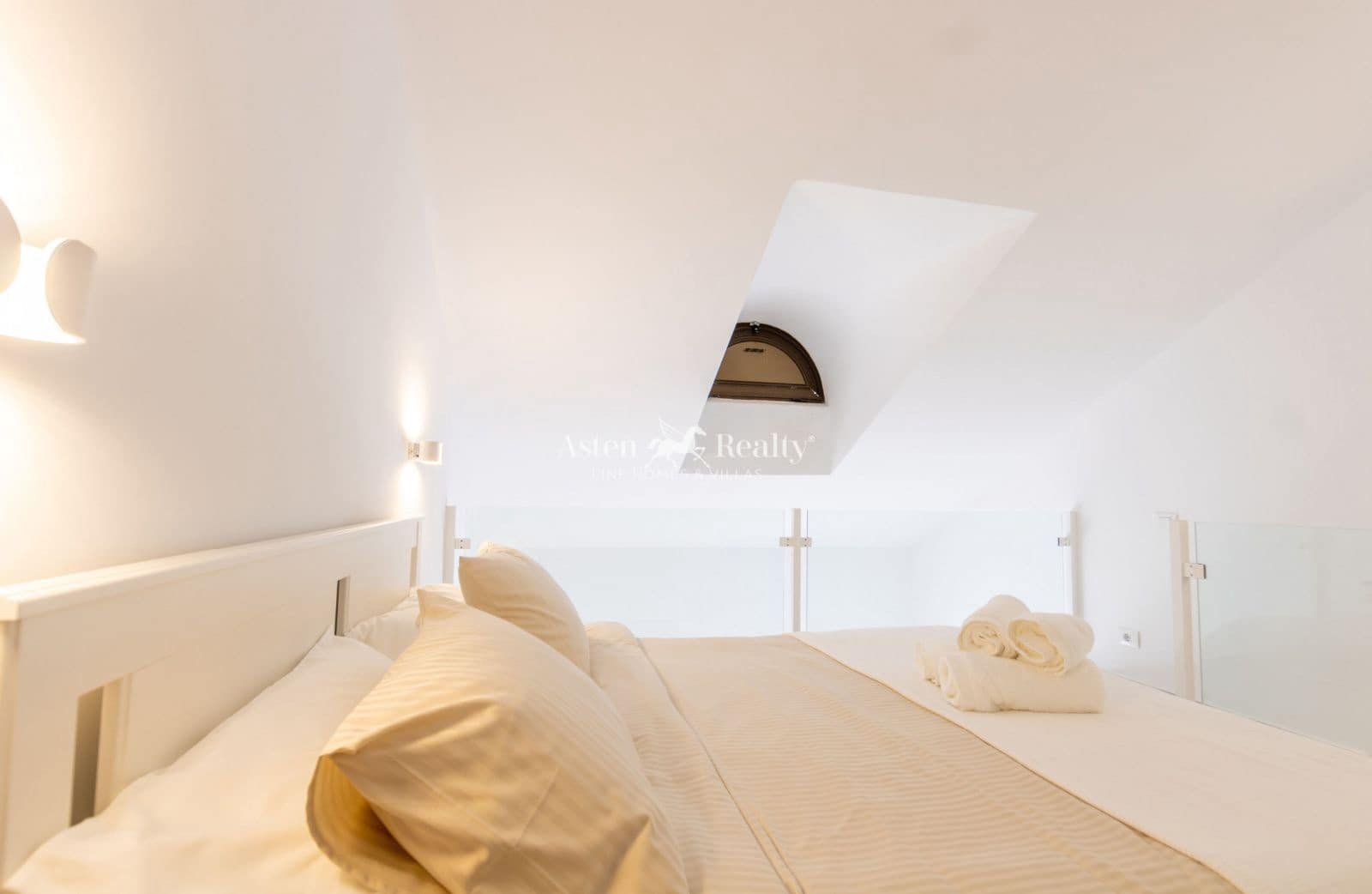 1 soveværelse Penthouse til salg i Playa de las Americas med swimmingpool - € 420.000 (Ref: 9019291)