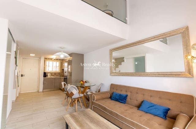 1 chambre Penthouse à vendre à Playa de las Américas, Adeje avec piscine - 420 000 € (Ref: 9019291)