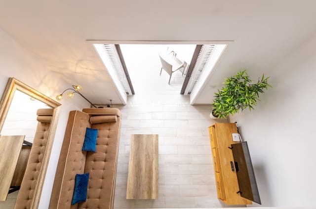 1 chambre Penthouse à vendre à Playa de las Américas, Adeje avec piscine - 420 000 € (Ref: 9019291)