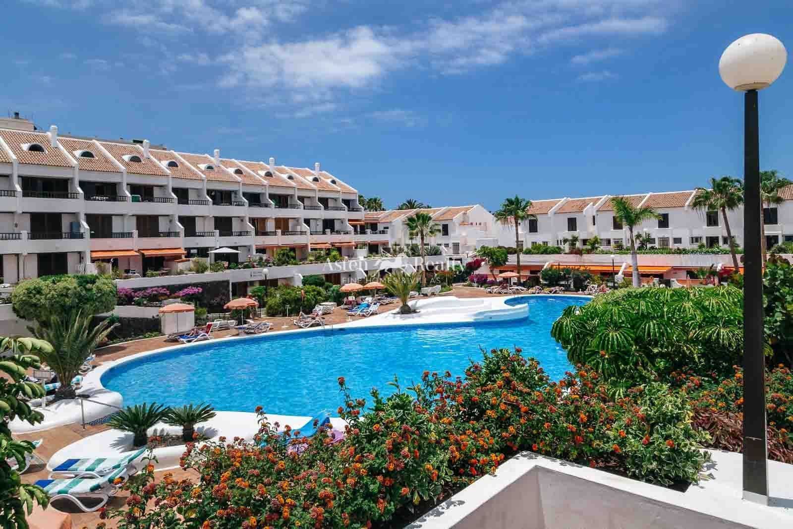 1 soveværelse Penthouse til salg i Playa de las Americas med swimmingpool - € 420.000 (Ref: 9019291)