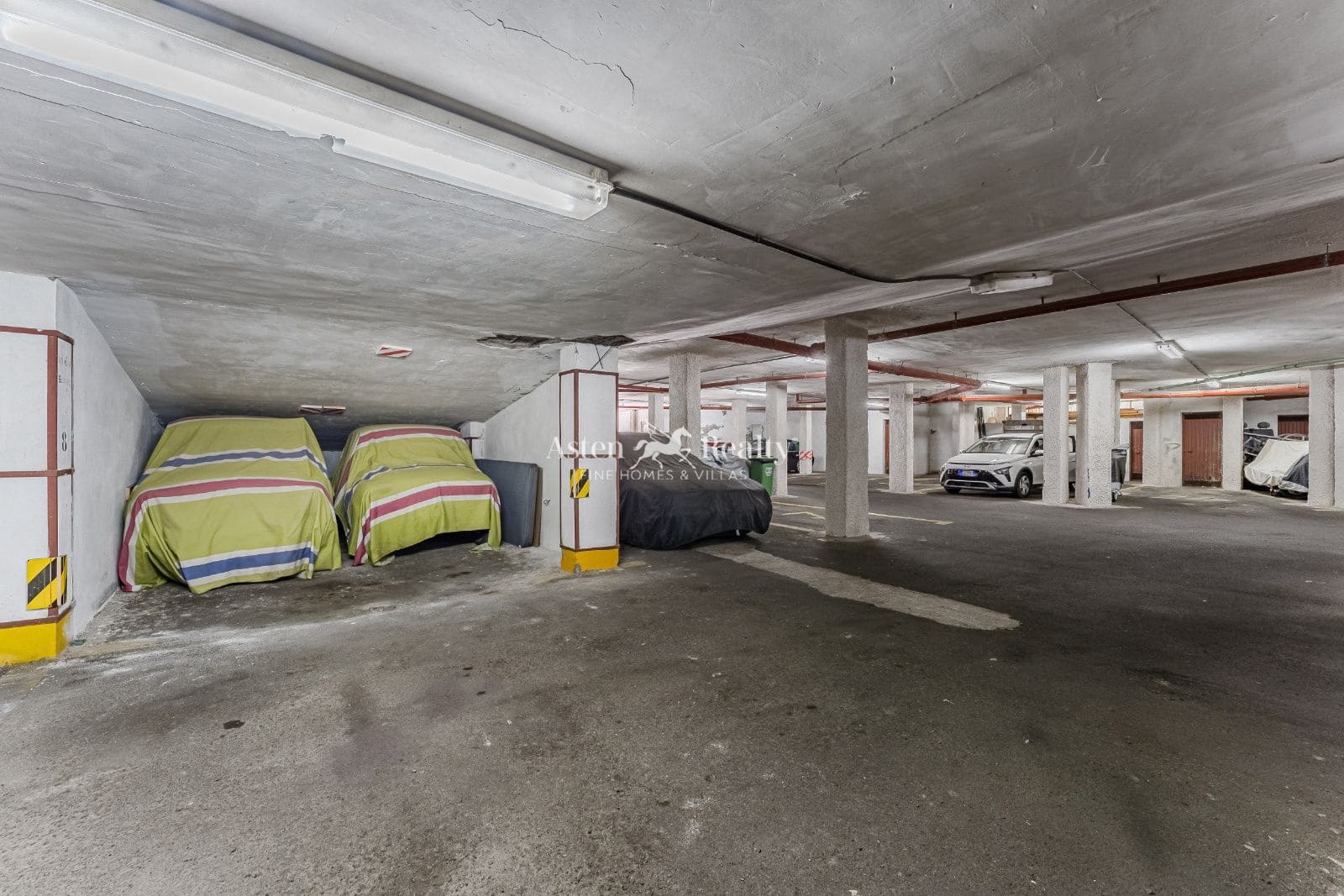 1 makuuhuone Asunto myytävänä paikassa Los Cristianos mukana uima-altaan 
autotalli - 235 000 € (Ref: 9033504)