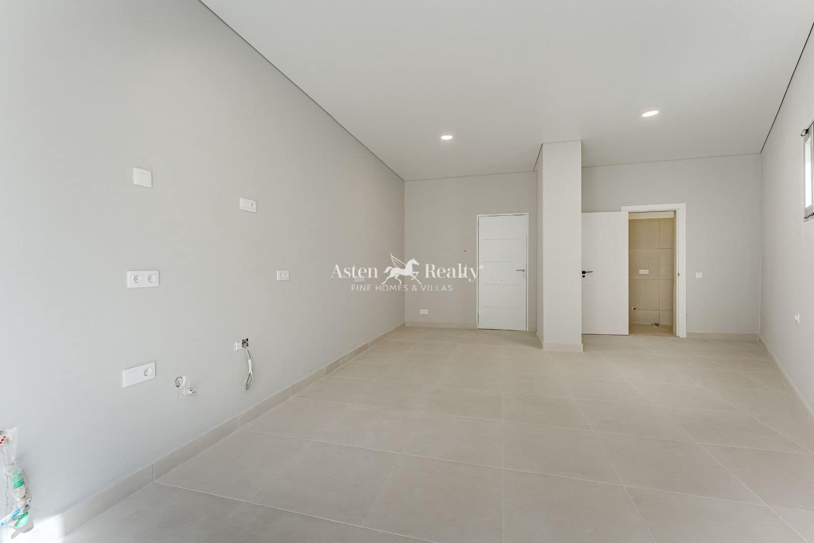 17 soveværelse Restaurant/Bar til salg i Callao Salvaje - € 2.550.000 (Ref: 9035635)