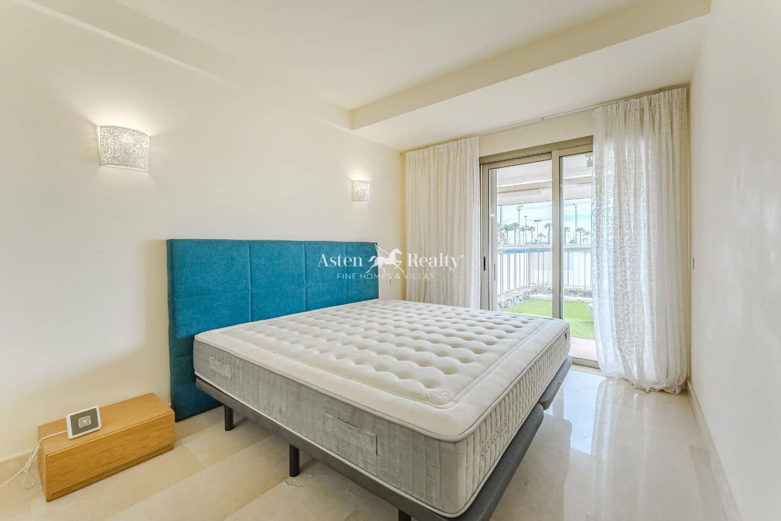 3 bedroom Flat for sale in La Caleta Adeje with pool garage - € 799,000 (Ref: 9041019)