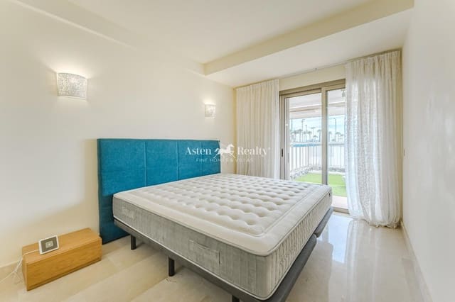 3 chambre Appartement à vendre à La Caleta Adeje, Adeje avec piscine garage - 799 000 € (Ref: 9041019)