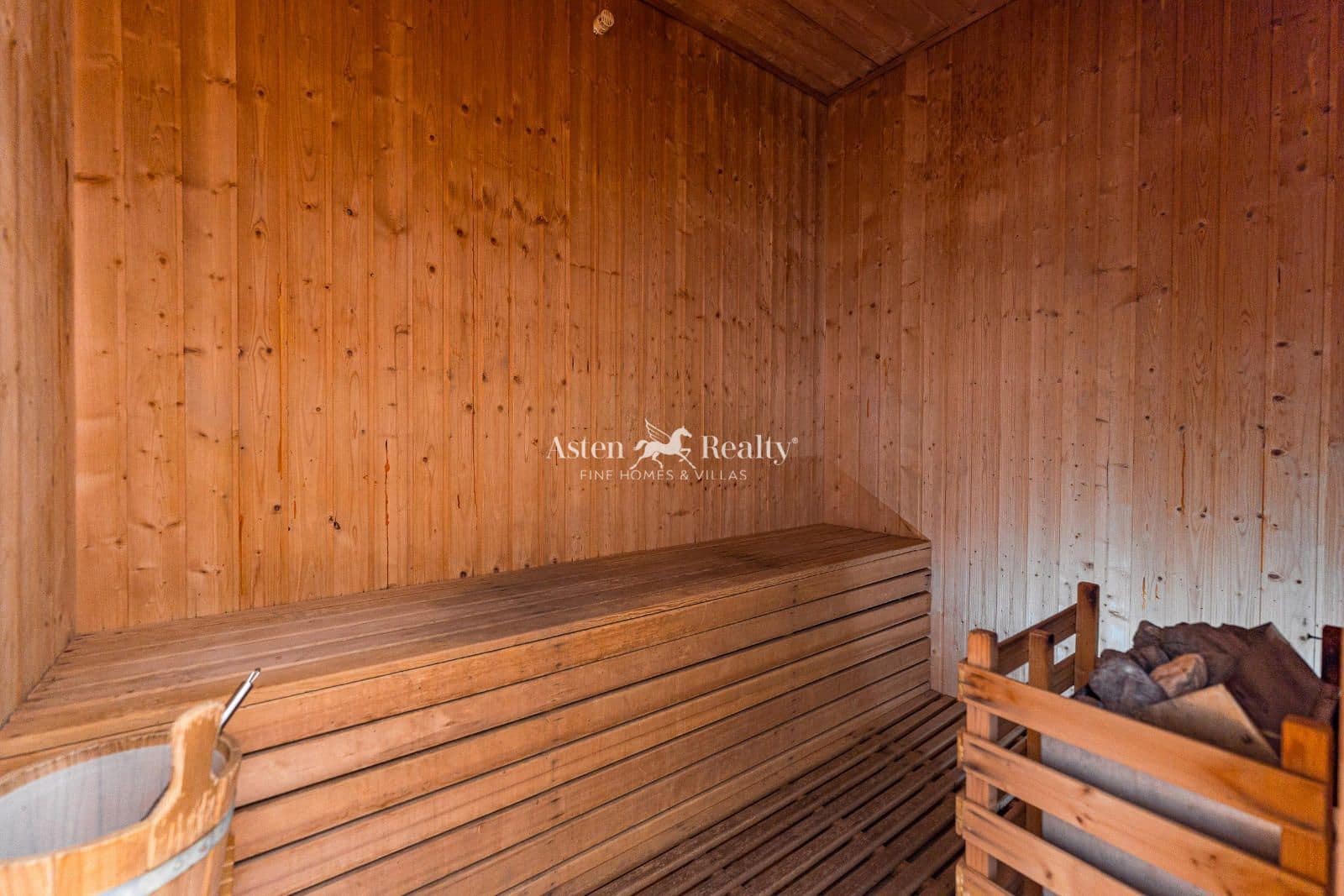 3 bedroom Flat for sale in La Caleta Adeje with pool garage - € 799,000 (Ref: 9041019)