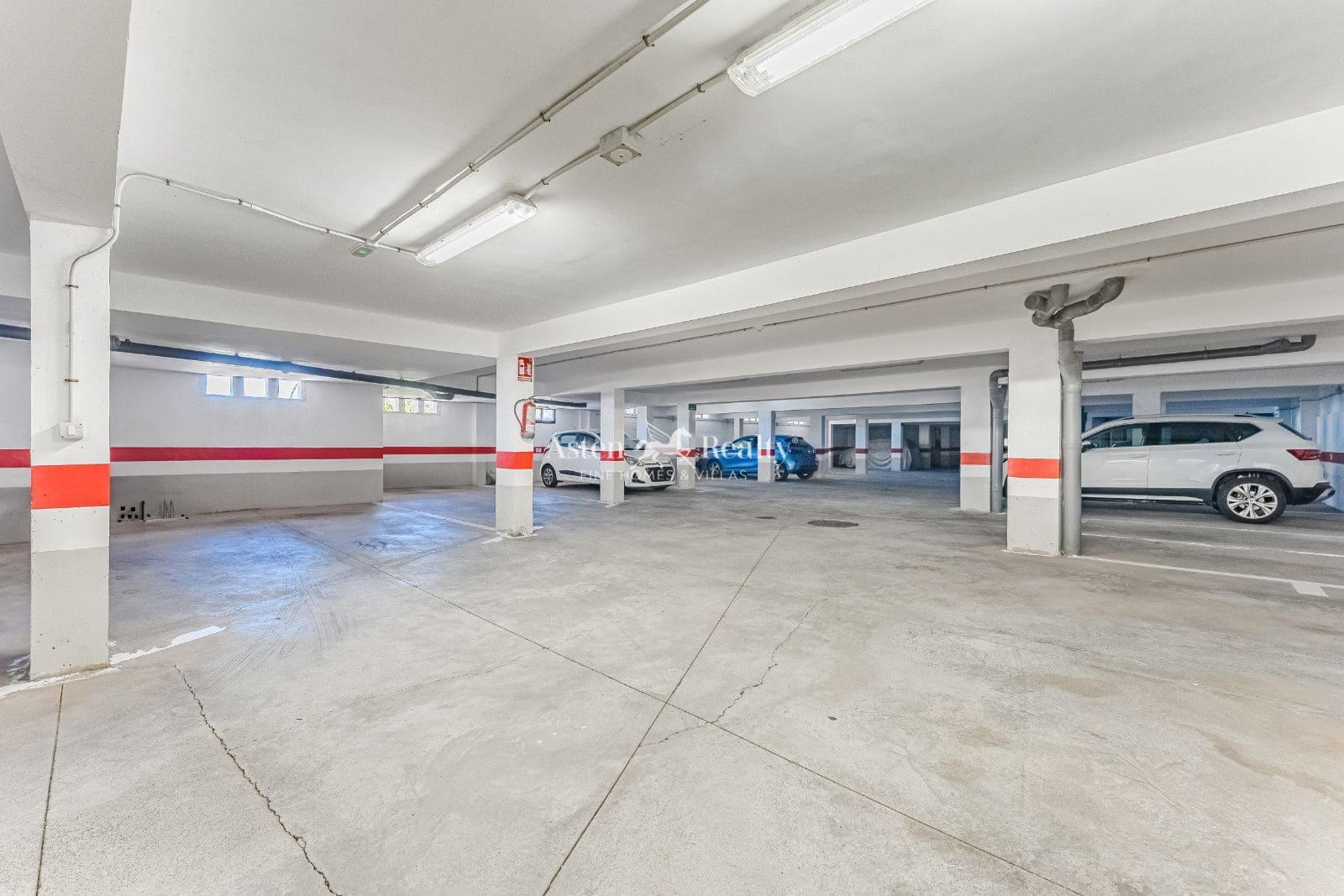 2 bedroom Penthouse for sale in Torviscas with pool garage - € 449,000 (Ref: 9053705)