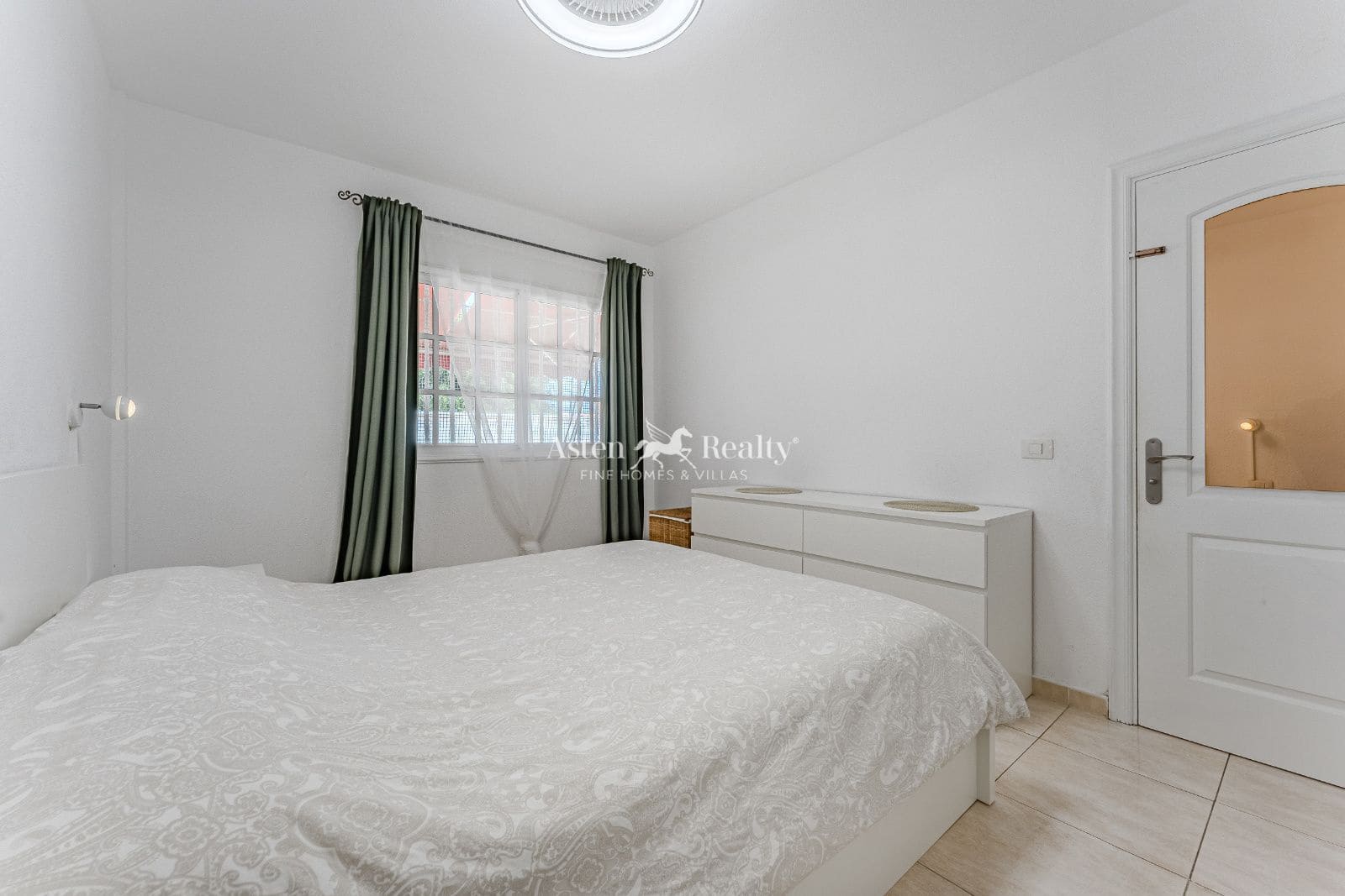 2 quarto Apartamento para venda em Torviscas com piscina - 299 000 € (Ref: 9061541)