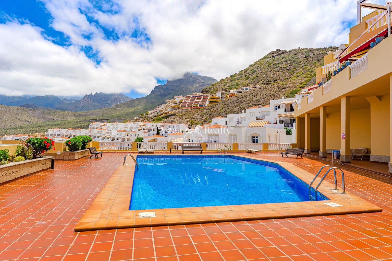 2 quarto Apartamento para venda em Torviscas com piscina - 299 000 € (Ref: 9061541)