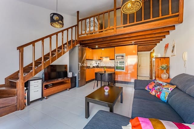 2 soverom Leilighet til salgs i El Medano, Granadilla de Abona med svømmebasseng garasje - € 343 000 (Ref: 9076813)