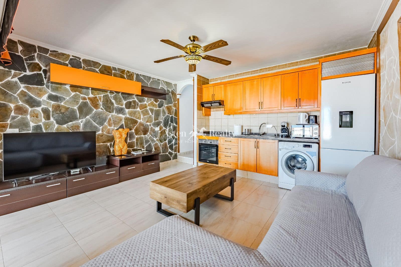 2 bedroom Flat for sale in Torviscas with pool - € 350,000 (Ref: 9082803)