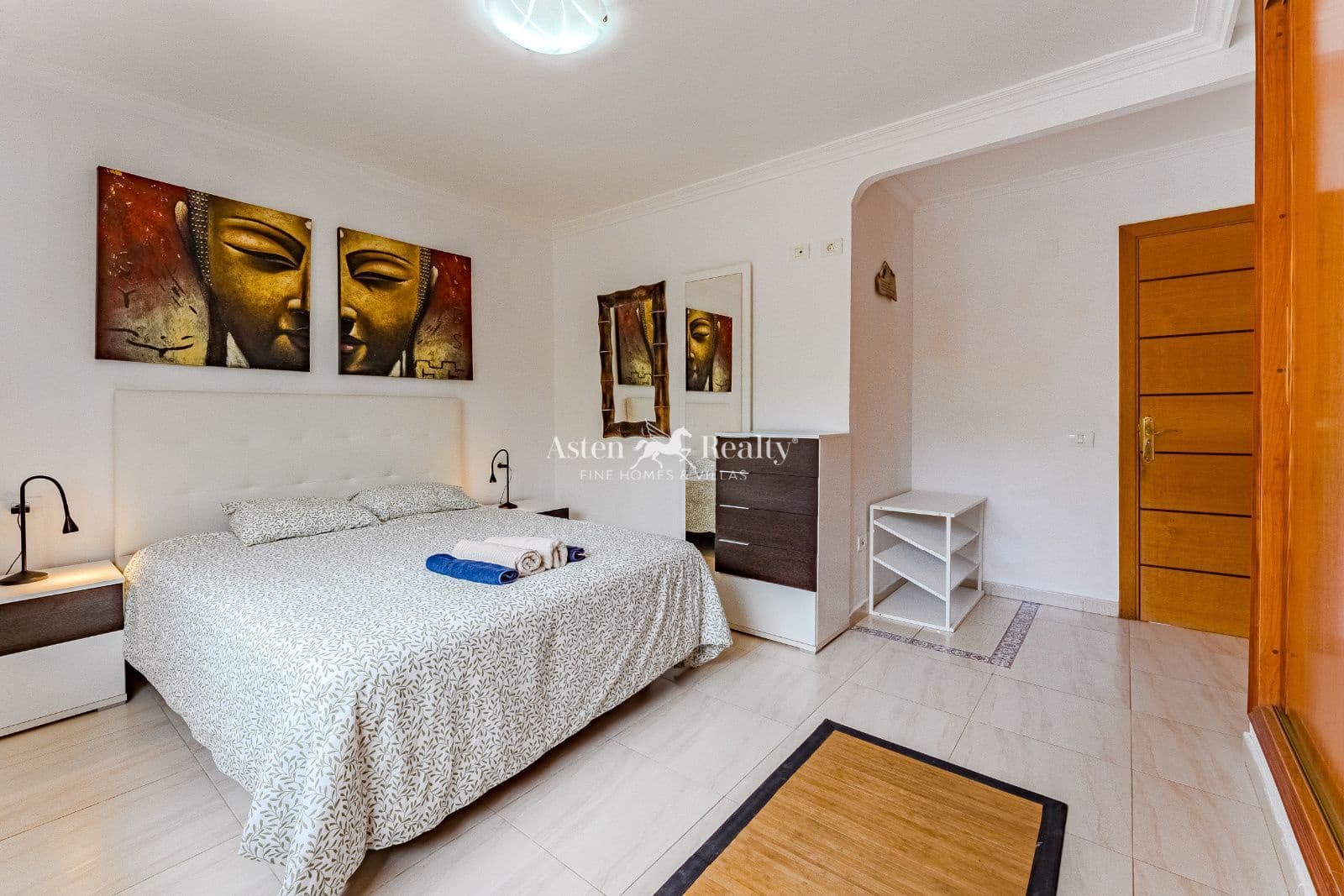 2 bedroom Flat for sale in Torviscas with pool - € 350,000 (Ref: 9082803)