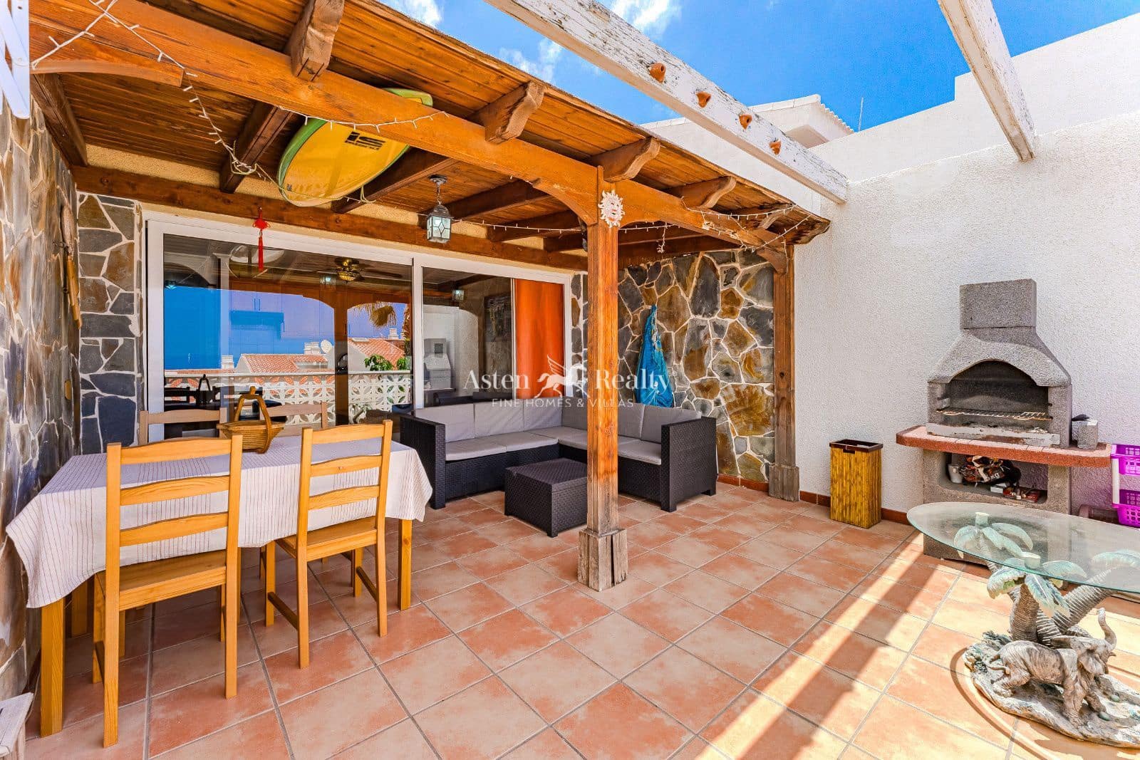 2 bedroom Flat for sale in Torviscas with pool - € 350,000 (Ref: 9082803)