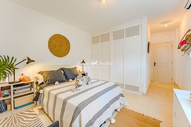 2 soverom Leilighet til salgs i Chayofa, Arona med svømmebasseng garasje - € 368 000 (Ref: 9082804)