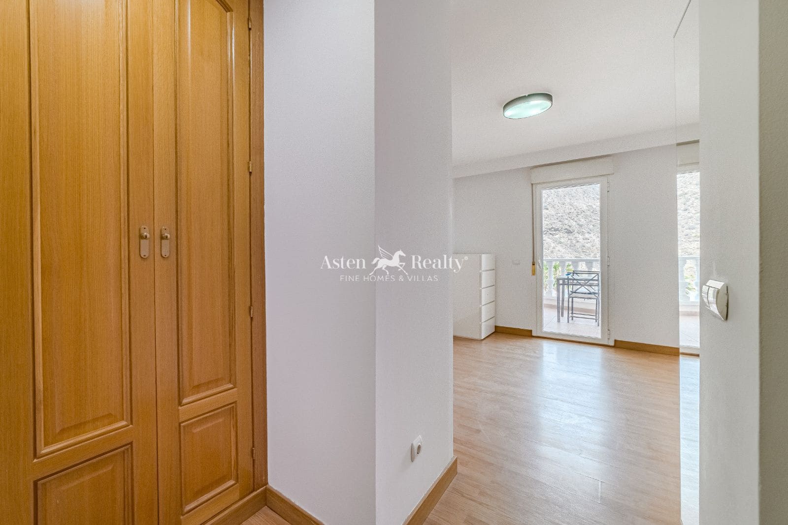 3 soveværelse Penthouse til salg i Los Cristianos med swimmingpool garage - € 420.000 (Ref: 9084591)