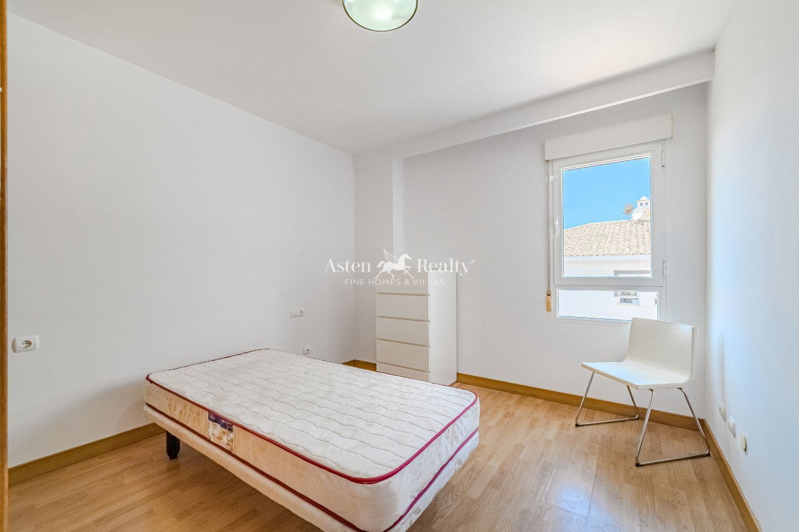 3 soveværelse Penthouse til salg i Los Cristianos med swimmingpool garage - € 420.000 (Ref: 9084591)