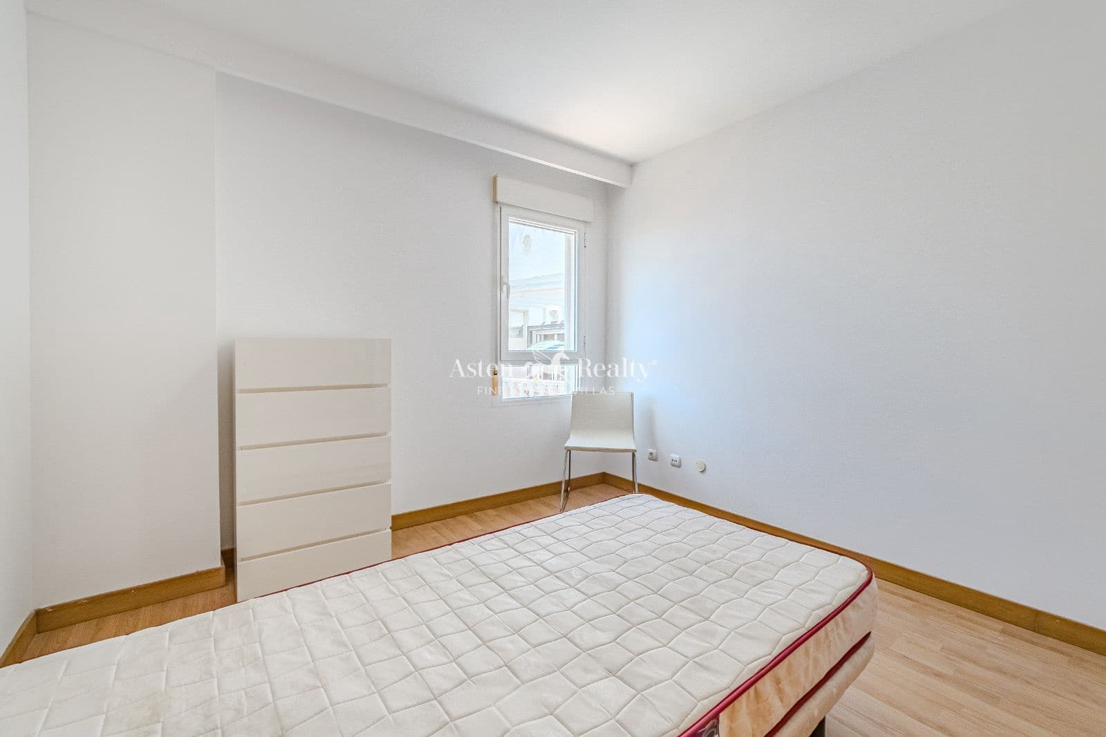 3 soveværelse Penthouse til salg i Los Cristianos med swimmingpool garage - € 420.000 (Ref: 9084591)