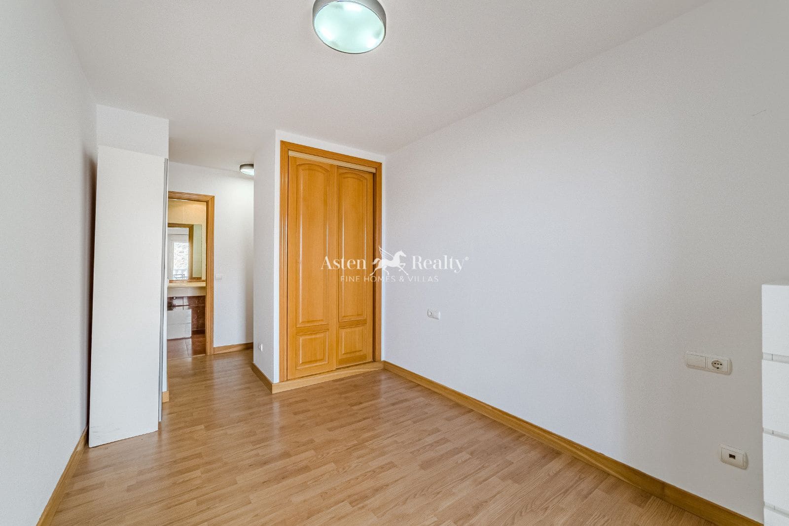 3 soveværelse Penthouse til salg i Los Cristianos med swimmingpool garage - € 420.000 (Ref: 9084591)