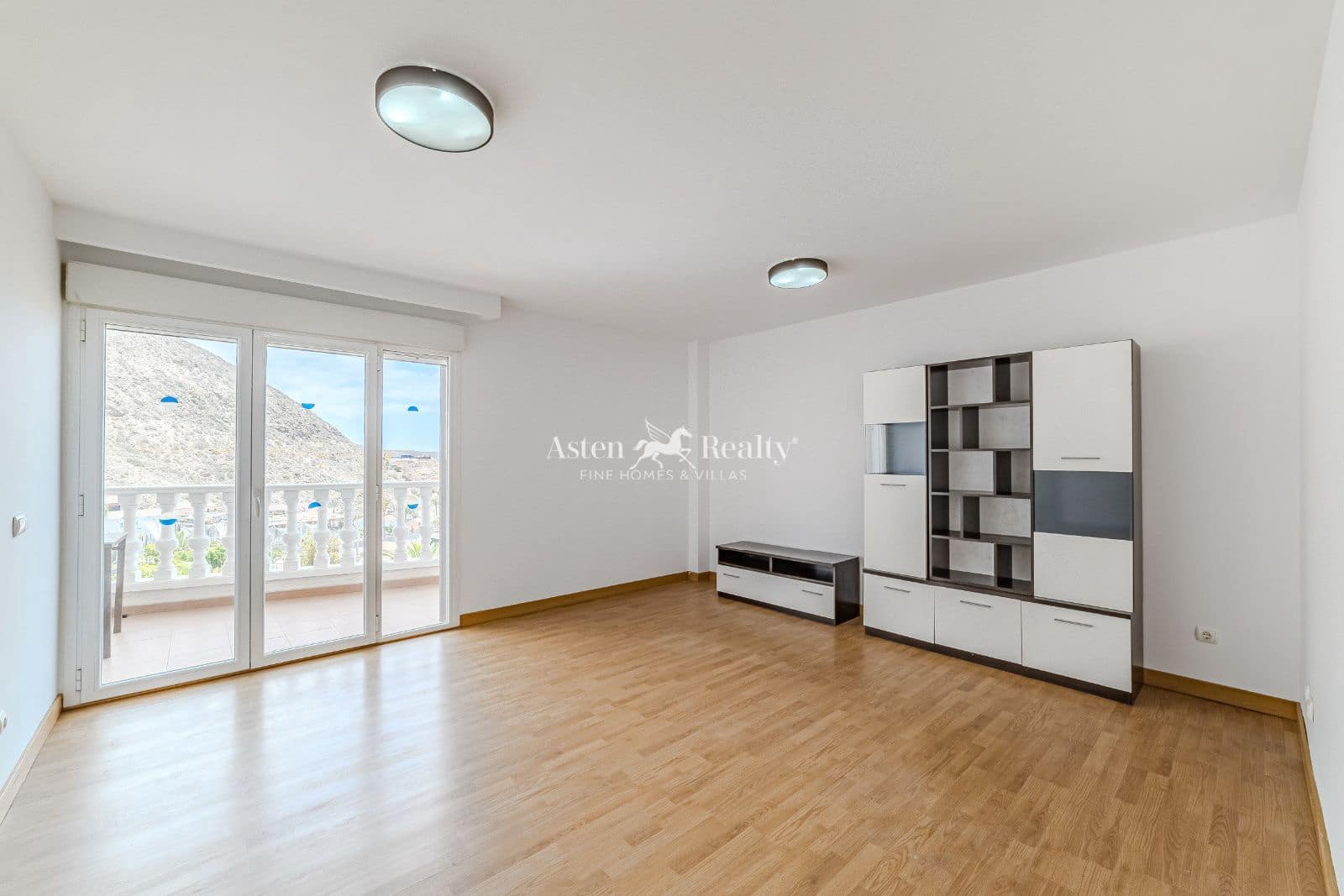 3 soveværelse Penthouse til salg i Los Cristianos med swimmingpool garage - € 420.000 (Ref: 9084591)