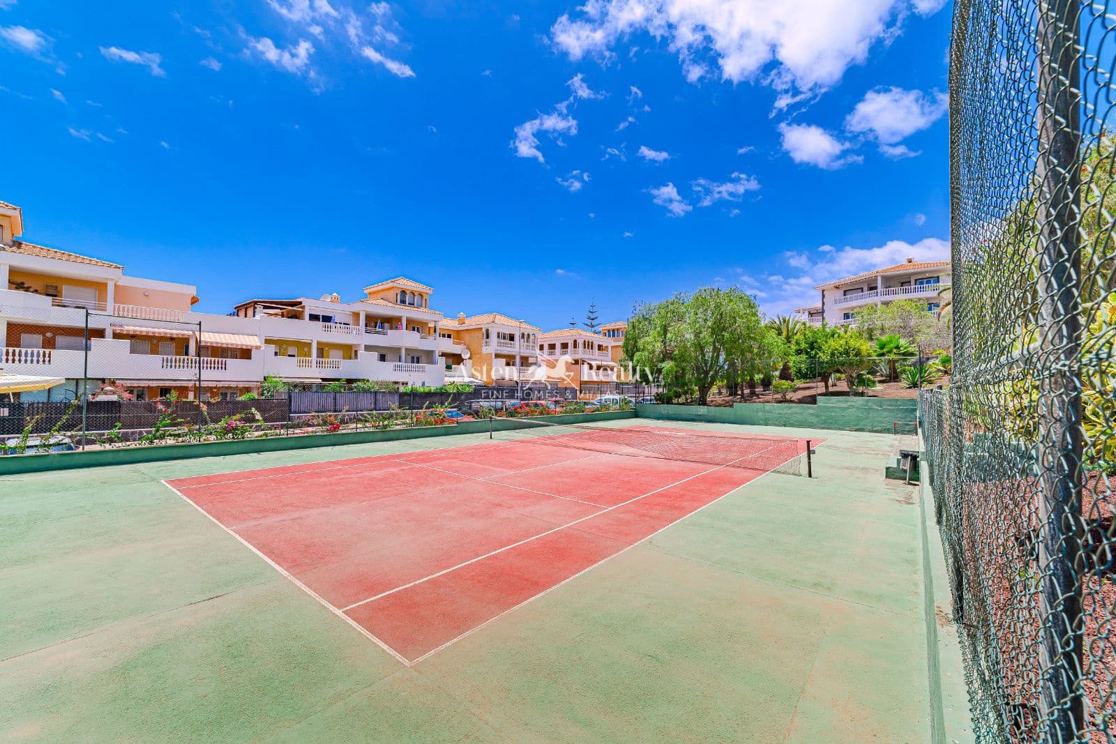 3 soveværelse Penthouse til salg i Los Cristianos med swimmingpool garage - € 420.000 (Ref: 9084591)