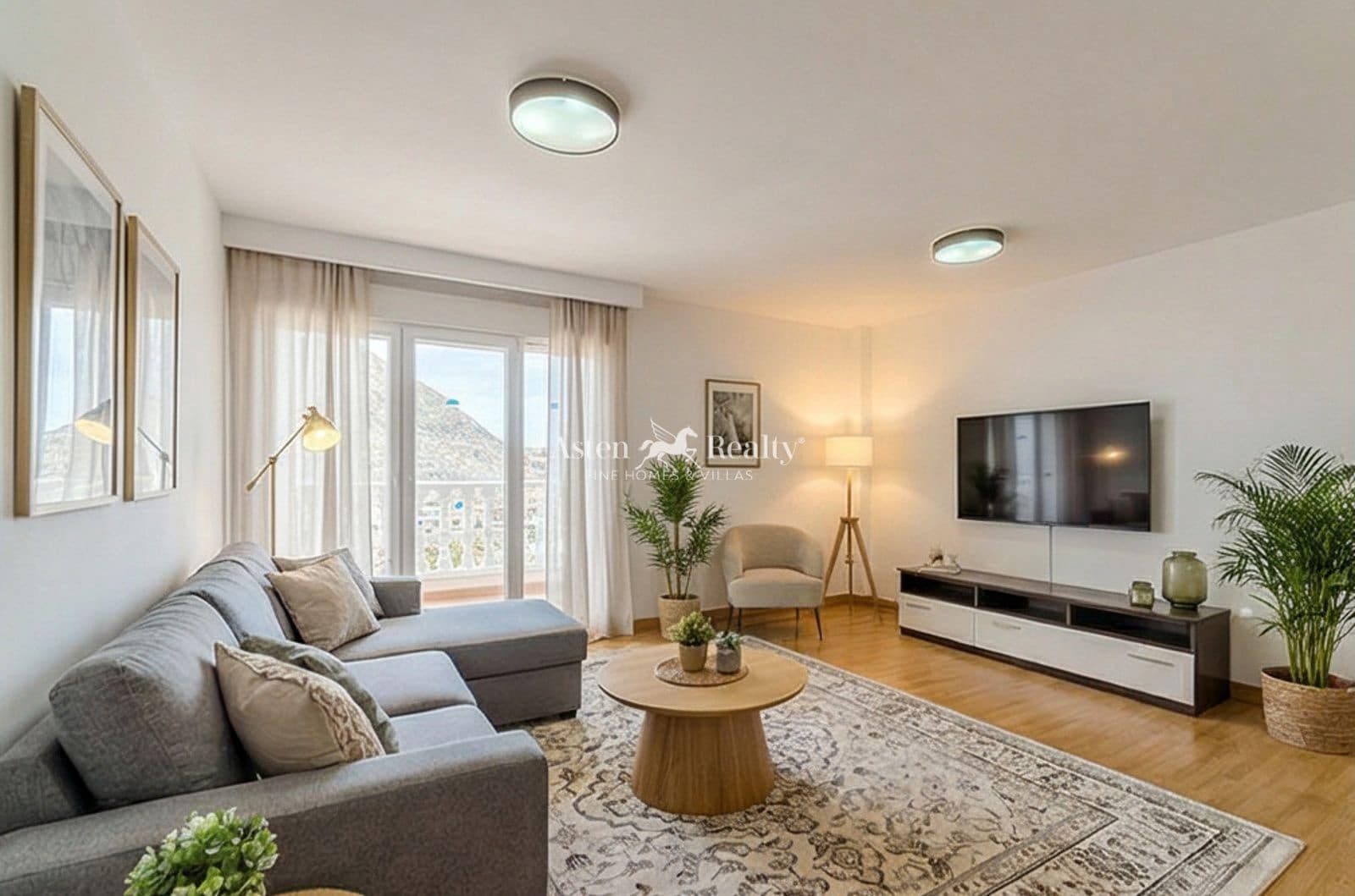 3 sypialnia Penthouse na sprzedaż w Los Cristianos z basenem garażem - 420 000 € (Ref: 9084591)