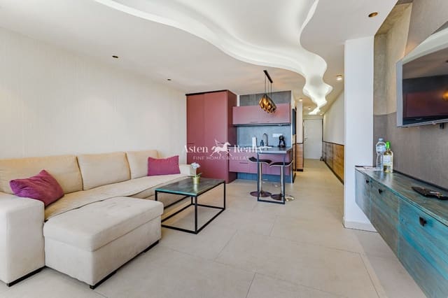 1 slaapkamer Flat te koop in Playa de las Americas, Arona met zwembad - € 339.000 (Ref: 9097398)