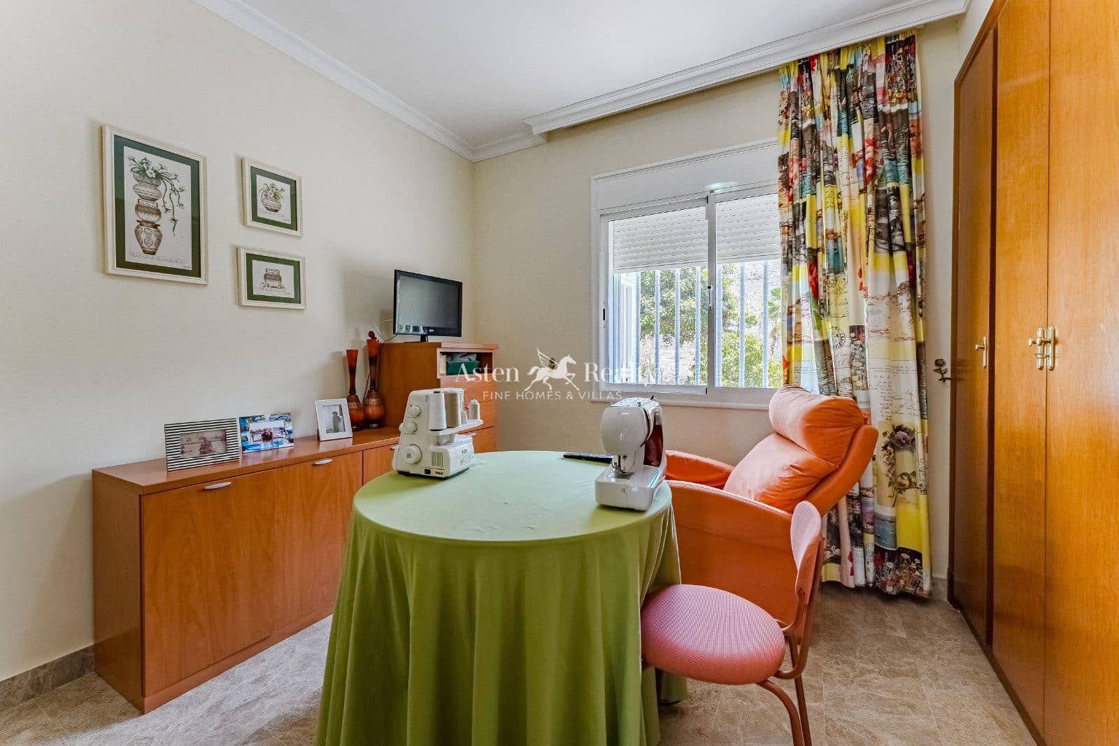 4 soveværelse Lejlighed til salg i Los Cristianos med swimmingpool garage - € 849.000 (Ref: 9101539)