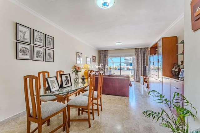 4 sypialnia Mieszkanie na sprzedaż w Los Cristianos, Arona z basenem garażem - 750 000 € (Ref: 9101539)