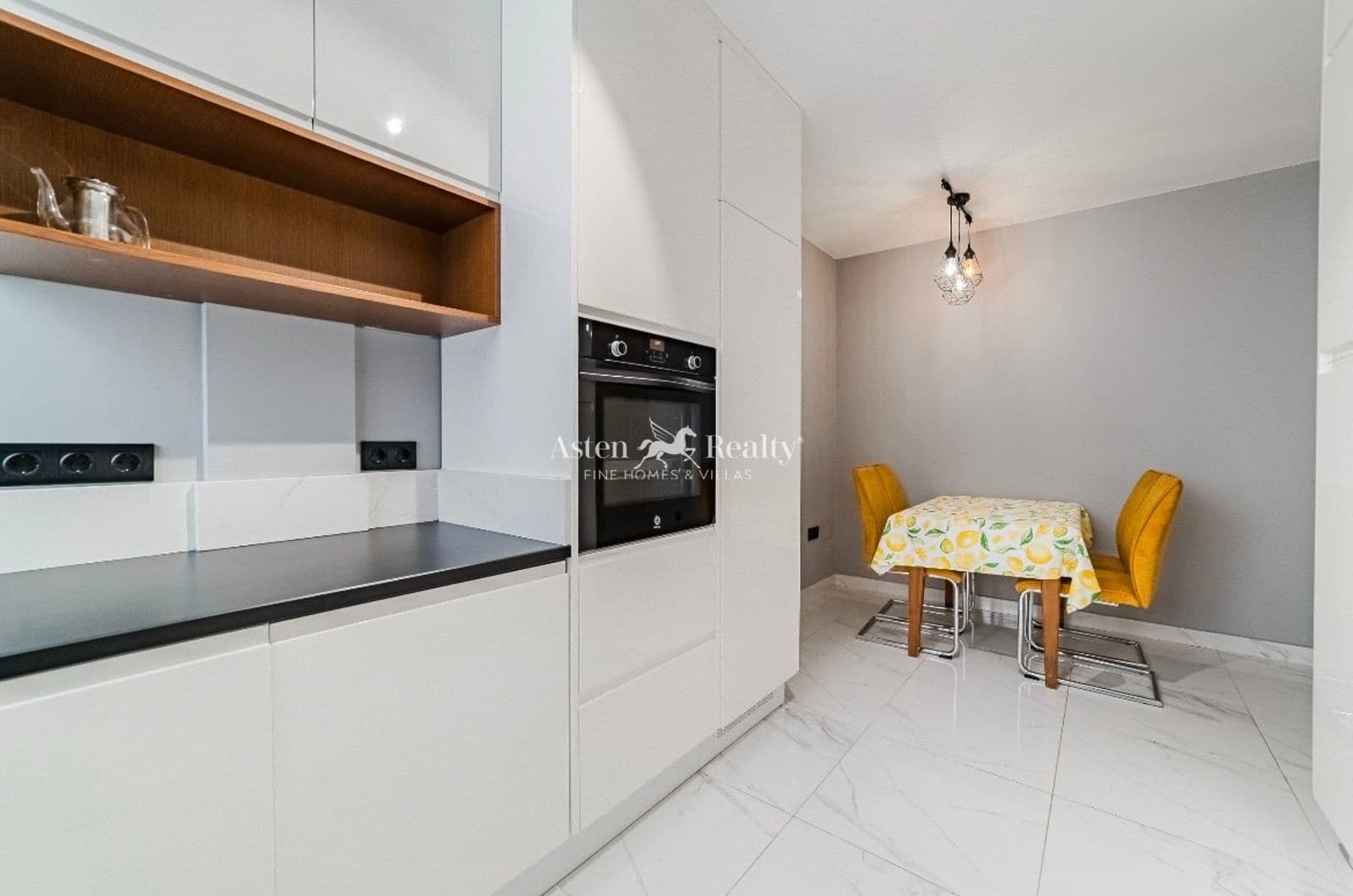 3 soveværelse Byhus til salg i Las Chafiras (San Miguel) med swimmingpool garage - € 420.000 (Ref: 9105352)