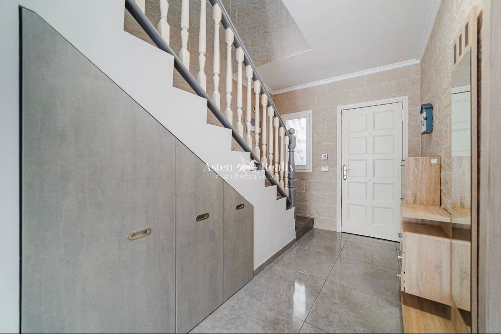 3 soveværelse Byhus til salg i Las Chafiras (San Miguel) med swimmingpool garage - € 420.000 (Ref: 9105352)