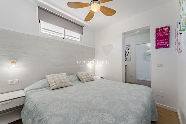 2 quarto Apartamento para venda em Los Cristianos, Arona com piscina garagem - 460 000 € (Ref: 9109731)