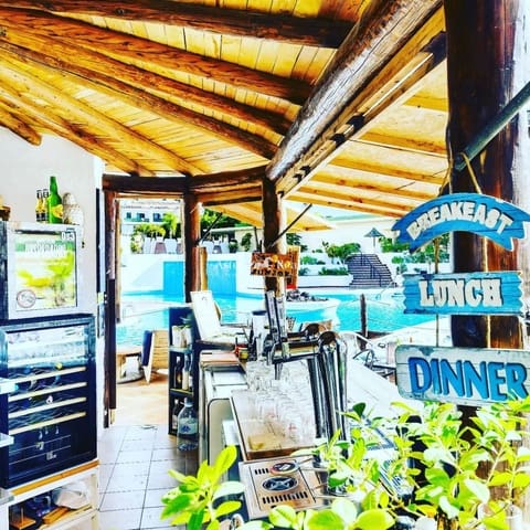 Virksomhed til salg i Playa Paraiso, Adeje - € 600.000 (Ref: 9109814)