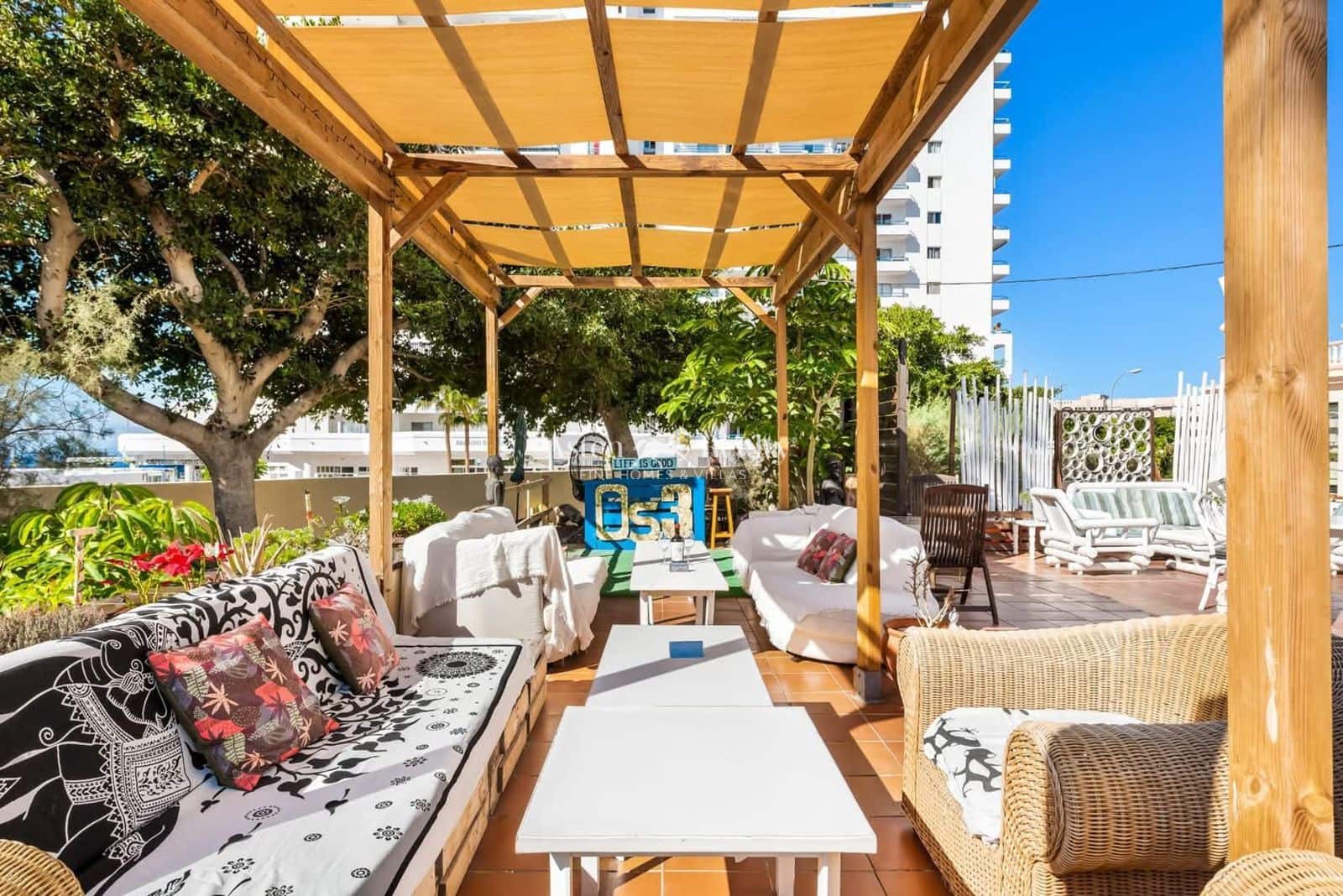 Virksomhed til salg i Playa Paraiso - € 600.000 (Ref: 9109814)