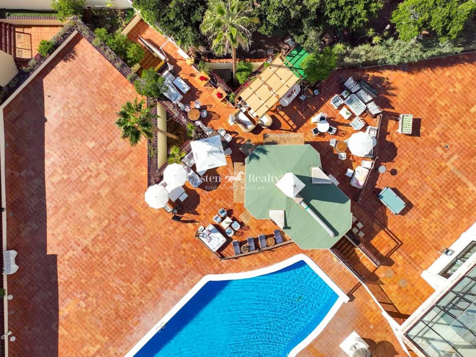 Virksomhed til salg i Playa Paraiso - € 600.000 (Ref: 9109814)